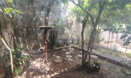 Casa térrea à venda 2 quartos, 2 vagas, próxima ao metrô linha verde