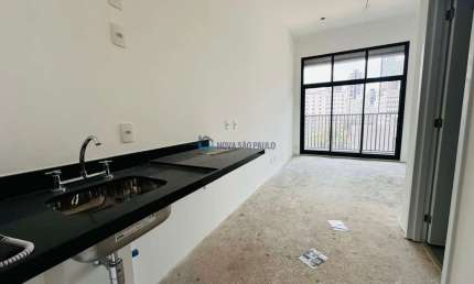 Studio em Pinheiros com 29m², com lazer e portaria 24h.
