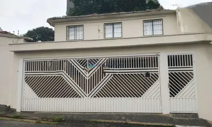 Sobrado à venda Vila Gumercindo / 3 dormitórios/ 2 vagas/ 120 m²