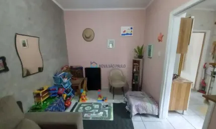 Casa com 2 quartos à venda na Avenida Euclides, --, Vila Fachini, São Paulo