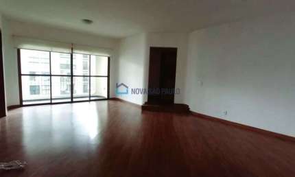 Venda. Moema Índios. Apartamento com 156m². 3 suítes. 2 vagas.