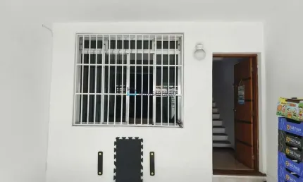 Sobrado Comercial ou Residencial com 2 quartos e 1 Vaga