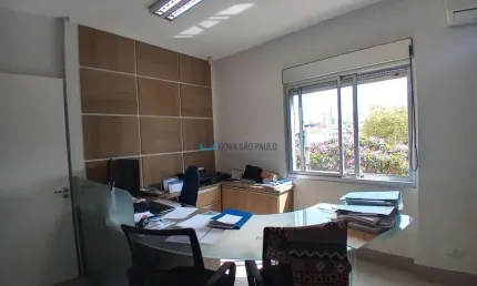 Sobrado para venda comercial ou residencial no bairro Vila Gumercindo