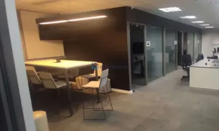 Sala comercial com 11 salas à venda na Rua Cardeal Arcoverde, --, Pinheiros, São Paulo