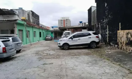 Terreno plano, próximo metrô jabaquara, escolas, bancos, supermercados, terminal de ônibus.