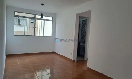 Apartamento com 02 Dormitórios, 01 Vaga no Jabaquara