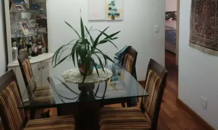 Apartamento, 2 quartos ,1 suite ,varanda .Vila Nova Conceição