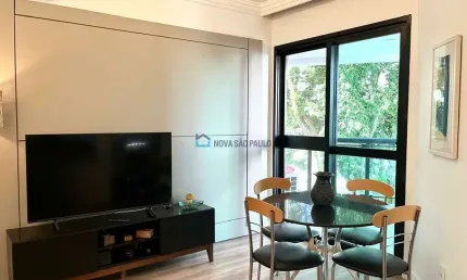 Flat mobiliado completo com 2 quartos e 2 vagas no Paraíso!