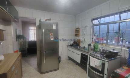 Casa Térrea com Quintal 3 Dormitórios  2 Vagas Vila Fachini  Próx. Metrô Jabaquara