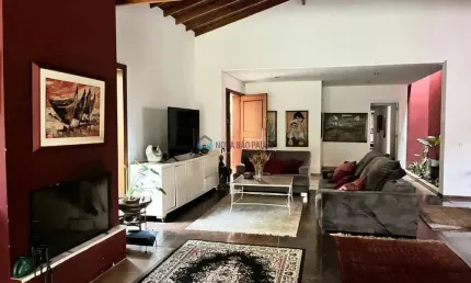 Casa térrea com 4 dormitórios em terreno de 982 m² ? quintal amplo, edícula e pomar