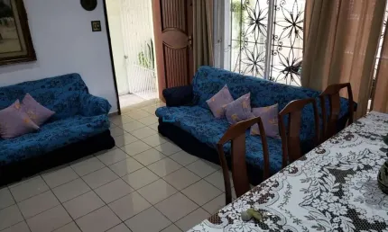 Casa térrea à venda próxima a estação de metrô são judas.