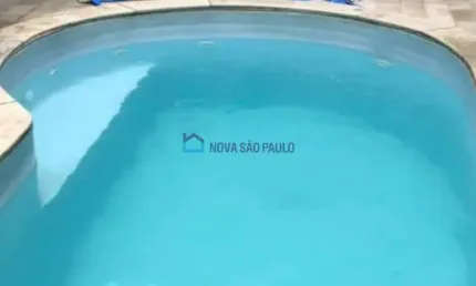 Sobrado com 4 dormitórios, 2 suítes,  piscina no Jardim da Saúde.
