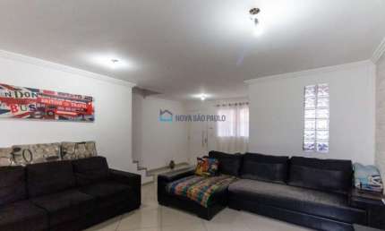 Amplo sobrado disponível para venda no bairro do Ipiranga!