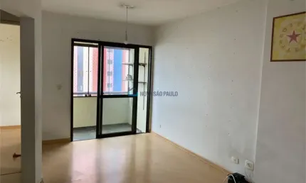 Apartamento com 2 quartos à venda na Rua dos Tapes, --, Cambuci, São Paulo