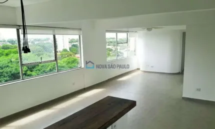 Moema apartamento reformado, 3 quartos sendo 1 suíte, fora da rota