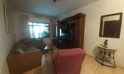 Casa a venda na Cidade Vargas 04 dormitórios sendo 02 suítes