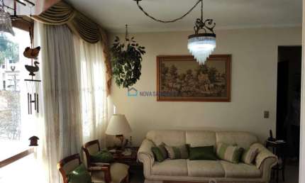 Apartamento com 03 dormitórios na região da Vila Mascote.