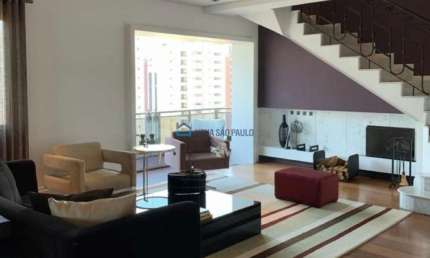 Cobertura duplex de alto padrão de 364m²  ao lado do Metrô Moema