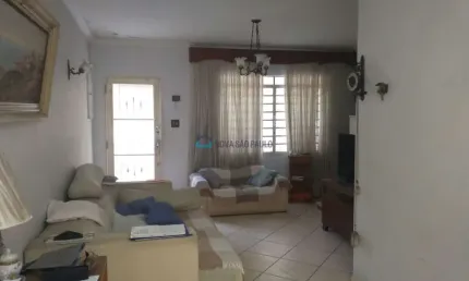 Casa grande (160m2), 3 dormitórios, a 7 minutos de caminhada metrô praça da árvore