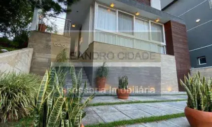 Casa de condomínio 3 dormitórios à venda no Bairro Condomínio Buena Vista com 214 m² de área privativa - 4 vagas de garagem