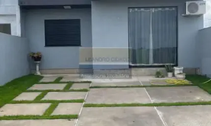 Casa de condomínio 2 dormitórios à venda no Bairro Vila Augusta com 80 m² de área privativa - 2 vagas de garagem