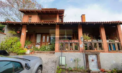 Casa de condomínio 3 dormitórios à venda no Bairro Cantegril com 286 m² de área privativa - 2 vagas de garagem