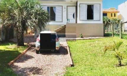 Casa de condomínio 2 dormitórios à venda no Bairro Cantegril com 199 m² de área privativa - 4 vagas de garagem