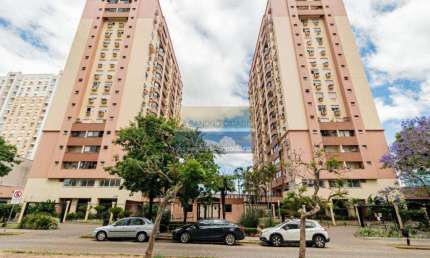 Apartamento 3 dormitórios à venda no Bairro Vila Ipiranga com 85 m² de área privativa - 2 vagas de garagem