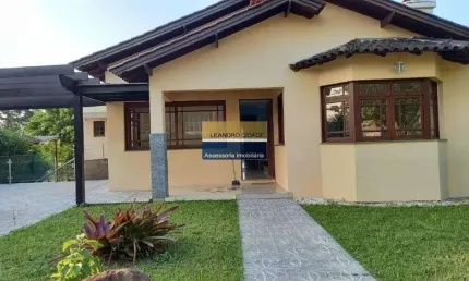 Casa de condomínio 4 dormitórios à venda no Bairro Condomínio Condado de Castella com 320 m² de área privativa - 4 vagas de garagem