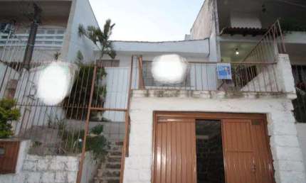 Casa 2 dormitórios à venda no Bairro Vila Jardim com 88 m² de área privativa - 1 vaga de garagem