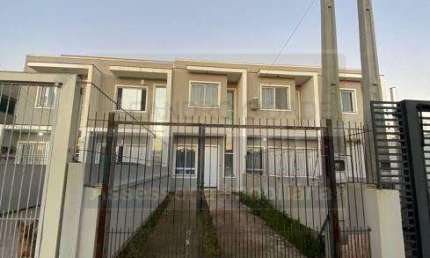 Casa 2 dormitórios à venda no Bairro Central Parque com 72 m² de área privativa - 2 vagas de garagem