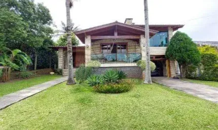 Casa de condomínio 2 dormitórios à venda no Bairro Condomínio Condado de Castella com 280 m² de área privativa - 2 vagas de garagem