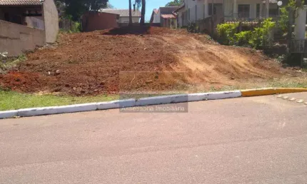 Terreno / Lote / Condomínio à venda no Bairro Cantegril com 420 m² de área privativa