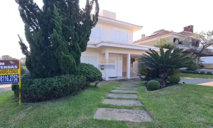 Casa de condomínio 3 dormitórios à venda no Bairro Condomínio Buena Vista com 230 m² de área privativa - 2 vagas de garagem