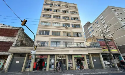 Apartamento 1 dormitório à venda no Bairro Azenha com 25 m² de área privativa