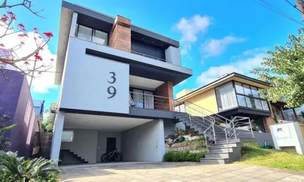 Casa de condomínio 3 dormitórios à venda no Bairro Condomínio Buena Vista com 307 m² de área privativa - 2 vagas de garagem