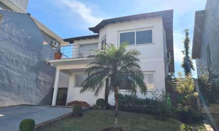 Casa de condomínio 3 dormitórios à venda no Bairro Condomínio Buena Vista com 179 m² de área privativa - 2 vagas de garagem