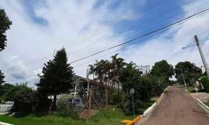 Casa de condomínio 3 dormitórios à venda no Bairro Cantegril com 200 m² de área privativa - 2 vagas de garagem