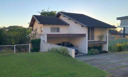 Casa de condomínio 3 dormitórios à venda no Bairro Condomínio Buena Vista com 198 m² de área privativa - 2 vagas de garagem