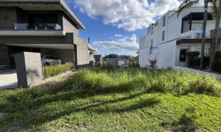 Terreno / lote / condomínio à venda no bairro condomínio buena vista com 341 m² de área privativa
