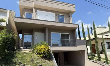Casa de condomínio 3 dormitórios à venda no Bairro Condomínio Buena Vista com 303 m² de área privativa - 2 vagas de garagem