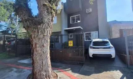 Casa 3 dormitórios à venda no Bairro Jardim Krahe com 93 m² de área privativa - 1 vaga de garagem