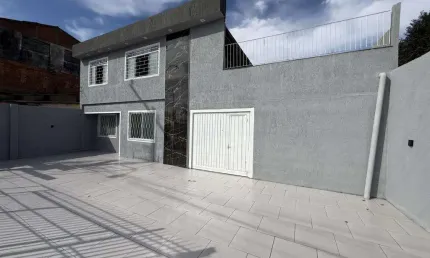 Casa 3 dormitórios à venda no bairro tarumã com 209 m² de área privativa - 1 vaga de garagem