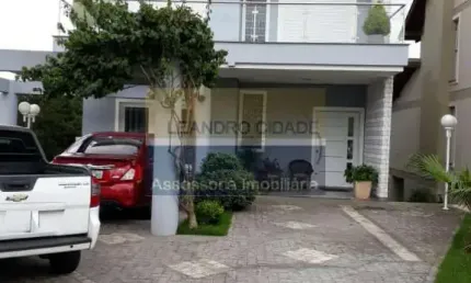 Casa de condomínio 4 dormitórios à venda no Bairro Condomínio Buena Vista com 273 m² de área privativa - 2 vagas de garagem