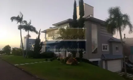 Casa de condomínio 3 dormitórios à venda no Bairro Condomínio Buena Vista com 320 m² de área privativa - 2 vagas de garagem