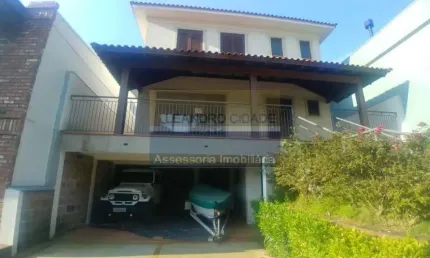 Casa de condomínio 3 dormitórios à venda no Bairro Condomínio Buena Vista com 231 m² de área privativa - 2 vagas de garagem