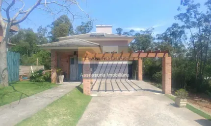 Casa de condomínio 3 dormitórios à venda no Bairro Condomínio Buena Vista com 228 m² de área privativa - 2 vagas de garagem