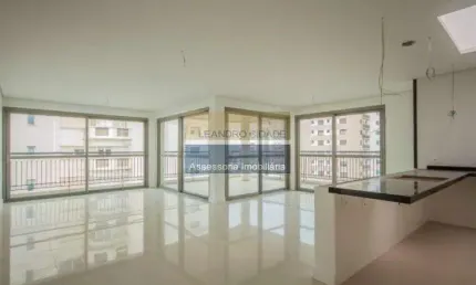 Cobertura 3 dormitórios à venda no Bairro Três Figueiras com 177 m² de área privativa - 3 vagas de garagem