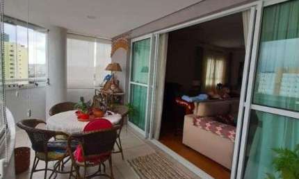 Desfrute do melhor de Rudge Ramos em um confortável apartamento no décimo primeiro andar com vista de frente. .