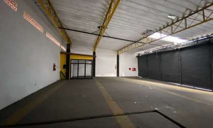 Galpão para alugar, 211 m² por R$ 5.570,00/mês - Centro - Santo André/SP